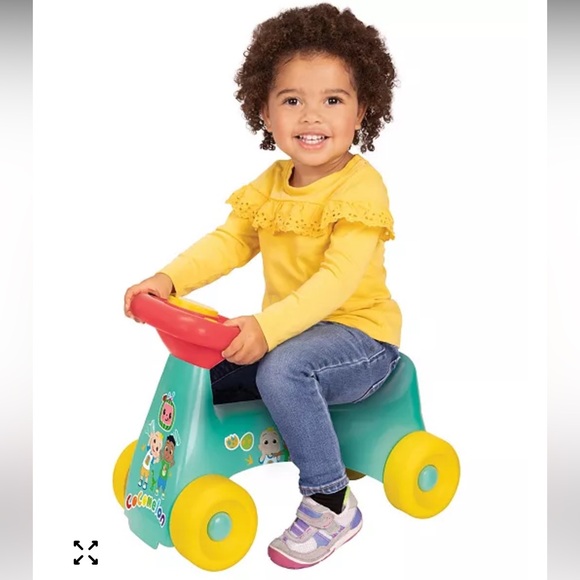 Cocomelon Push N Scoot Ride-On Toy for Kids New - Picture 2 of 3